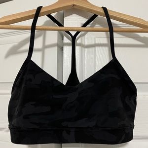 Lululemon Flow Y Nulu Bra in Black Camo, Size 8. Gently worn